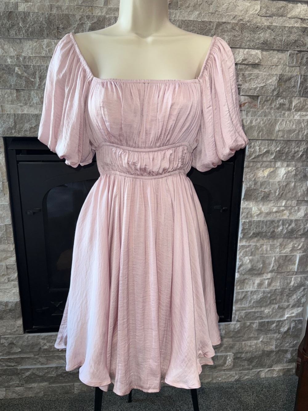 Women’s Pink Puff Sleeve Square Neck Dress
